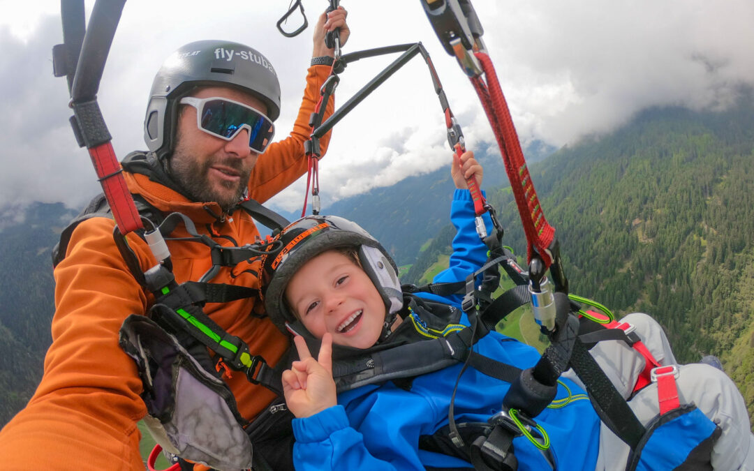 Parapendio per famiglie in Val Stubai: cosa devono davvero sapere i genitori