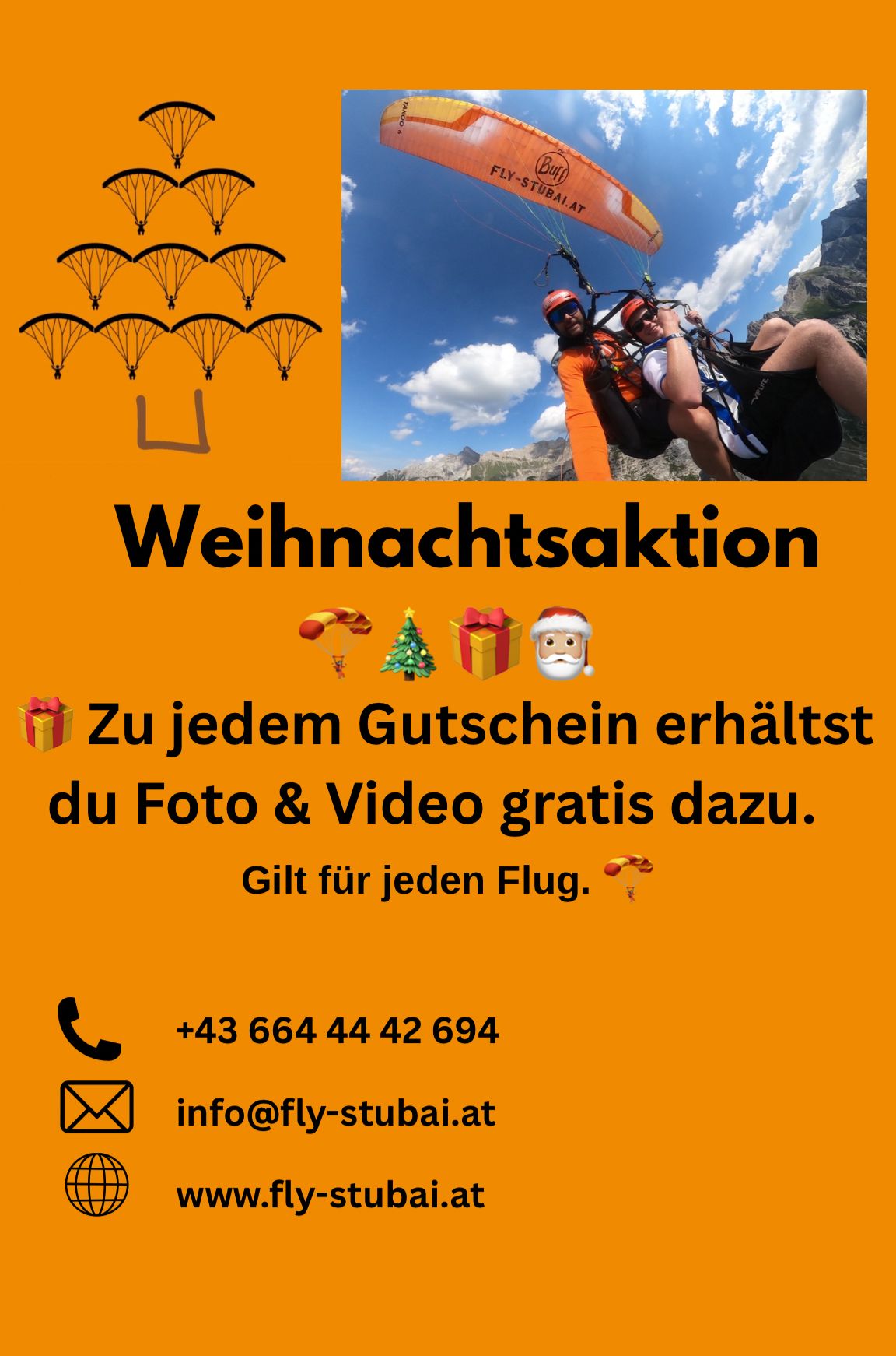 Die Werbung für eine Weihnachtsaktion von Fly-Stubai zeigt zwei Personen beim Gleitschirmfliegen, mit festlichen Symbolen und einem Text, der kostenlose Fotos und Videos beim Kauf eines Gutscheins anbietet. Die Kontaktdaten finden sich am Ende der Anzeige.